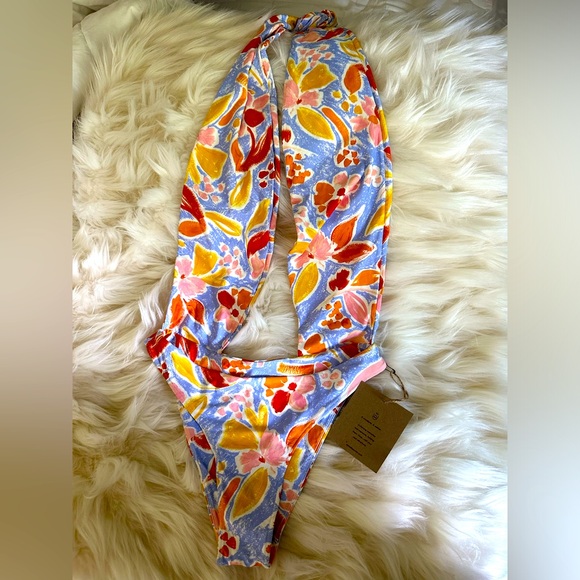 AZALEA ONE PIECE STONE FOX SWIM NWT - Picture 2 of 5